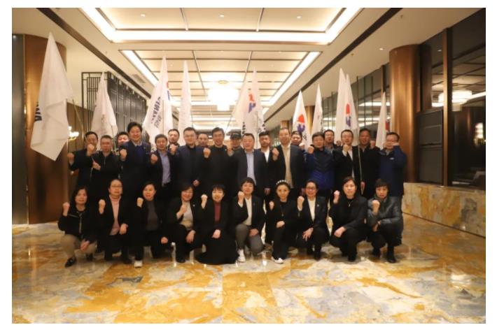 三亿体育股份誓师大会圆满召开 13支战斗纵队斗志昂扬