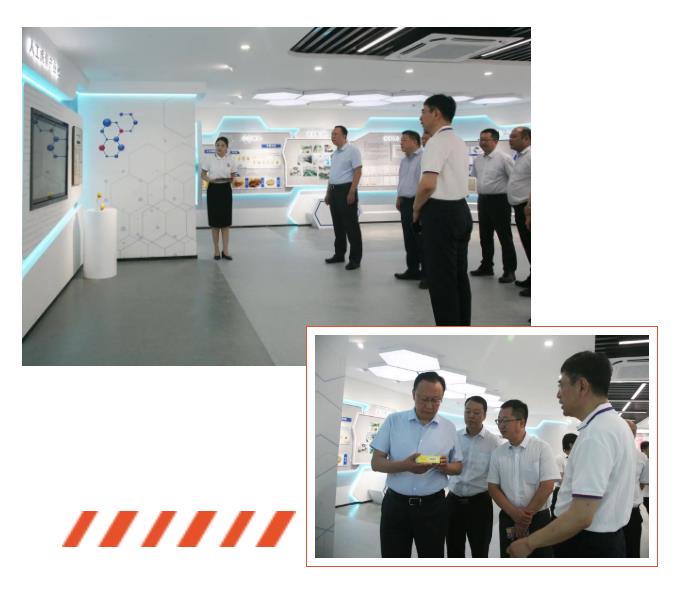 宁夏银行西安分行行长哈晓刚一行到访三亿体育股份