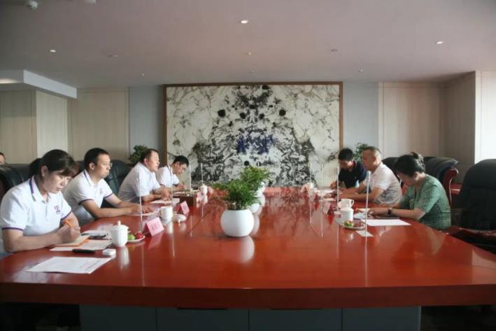 草堂科技产业园发展中心主任罗辉一行到访三亿体育股份