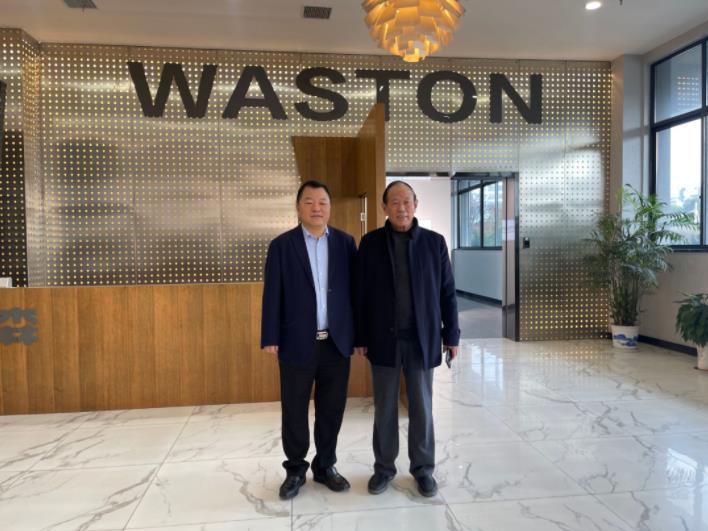 三亿体育股份董事长邢雅江到访常州华森医疗器械股份有限公司