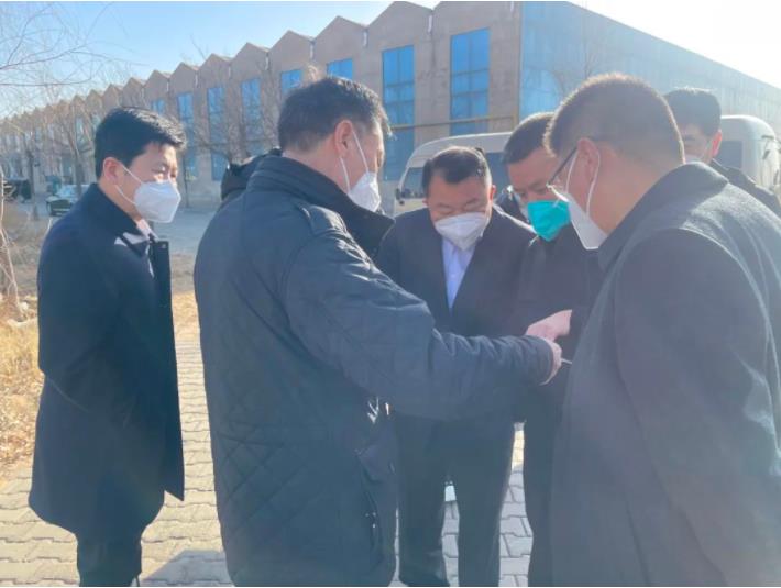 三亿体育股份董事长邢雅江对榆林市榆阳区产业园区项目进行考察