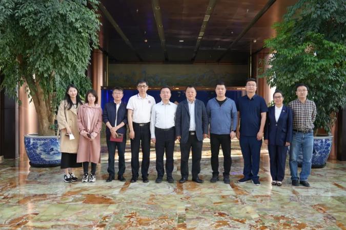 江西省金控投资集团有限公司、南昌金融投资集团有限公司领导一行到访三亿股份