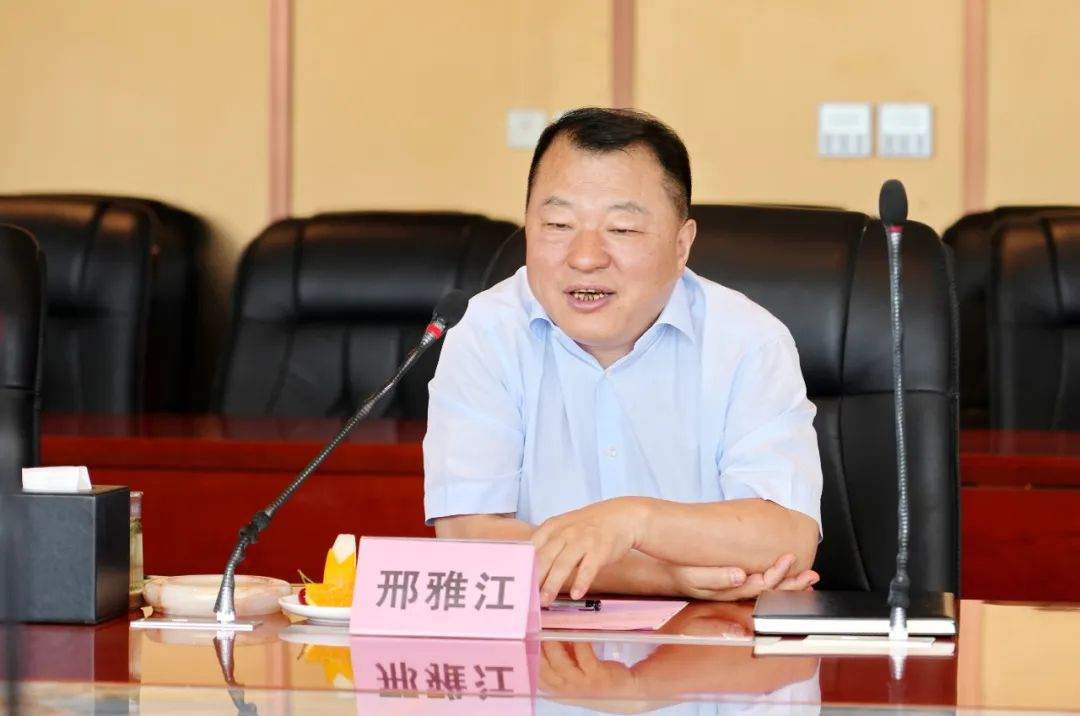 安徽古井贡酒集团总裁李培辉一行到访三亿股份