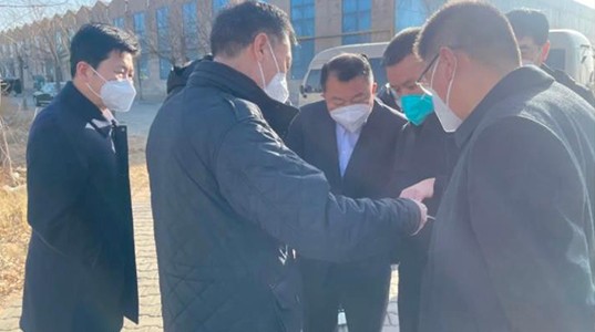 三亿股份董事长邢雅江对榆林市榆阳区产业园区项目进行考察